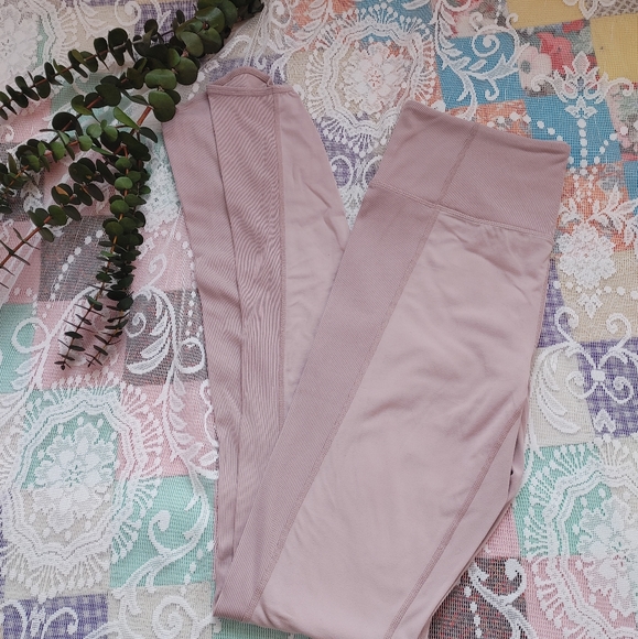 Athleta Pants - Athleta pink leggings medium tall